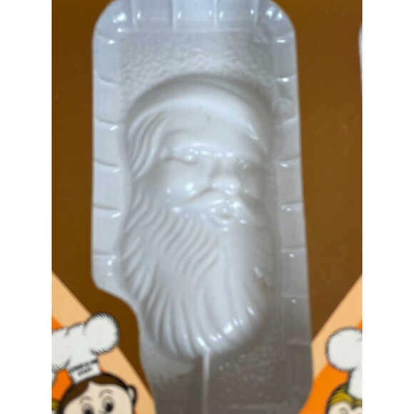 Venezia Choc-a-mold Kit Vintage with Booklet Animals & Holidays Plastic Moulds - Picture 4 of 11